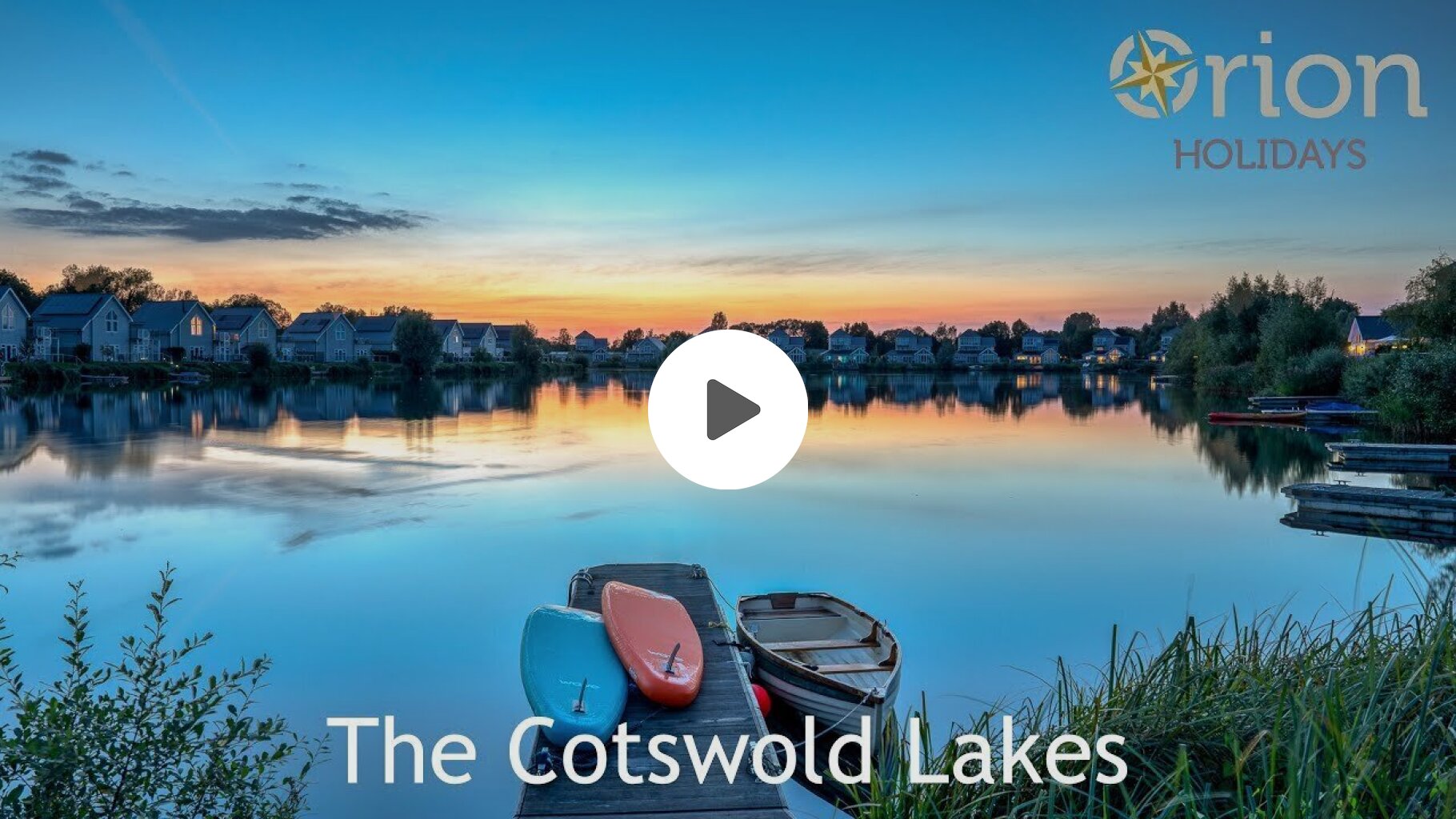 The Cotswold Lakes - A Visitors Guide to this Beautiful Lakeland Area near Cirencester